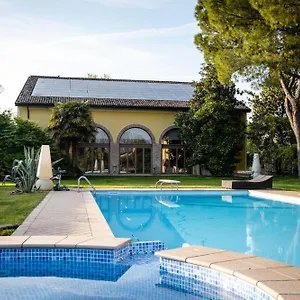 Corte Capiluppia Alloggio per agriturismo Curtatone